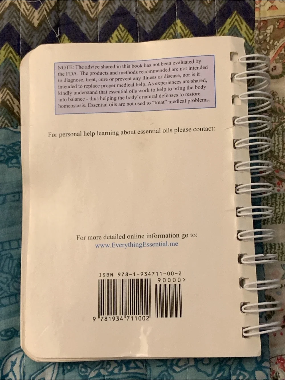 4th Edition Essentials of the Earth: An Encyclopedia of Oil Blends Application